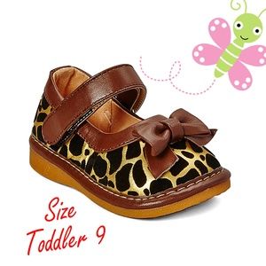 Brown Giraffe Squeaker Mary Jane - Girls